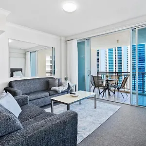 Chevron Renaissance - Self Contained & Privately Managed - Wow Stay Apartment